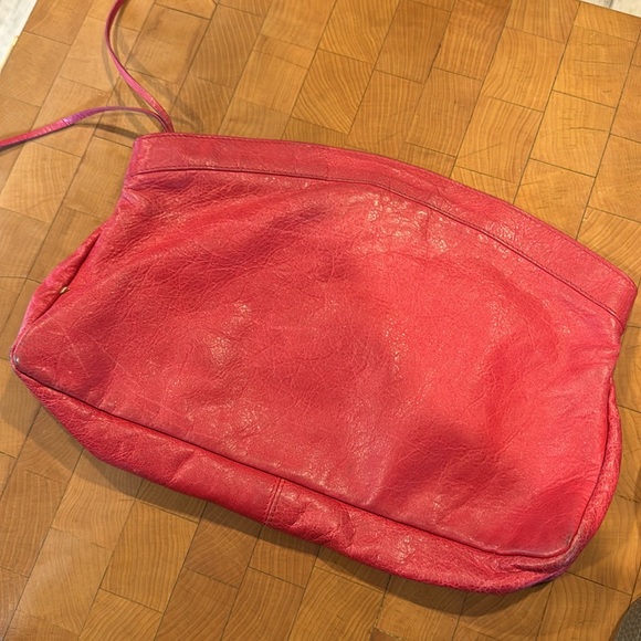 BALENCIAGA CLUTCH - Picture 2 of 6